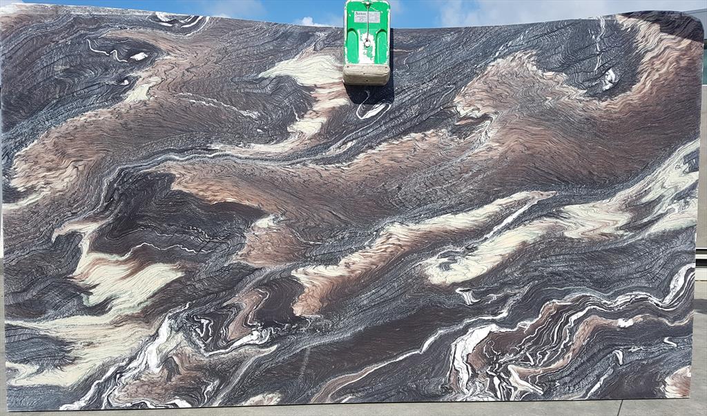 5e3c9e9c f01d 48e2 a73a 464fdad945e2