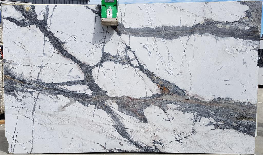 deacedad 700d 4eca aea3 2e437120f097